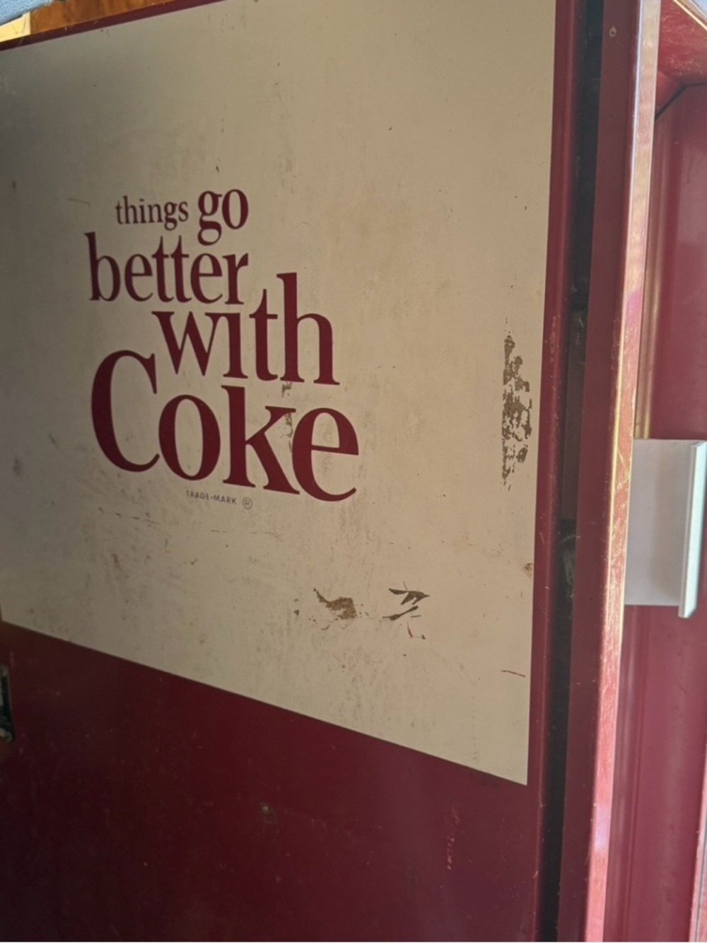Coca-Cola Red and White Soda Machine - Picture 8 of 8